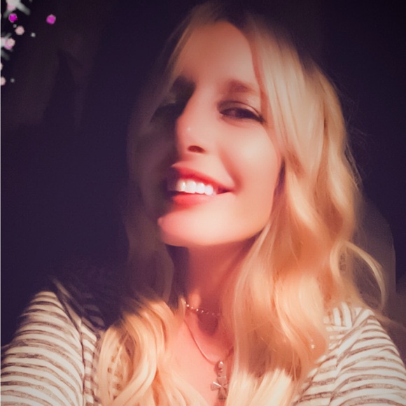 Meet your Posher, Paige - Picture 5 of 15